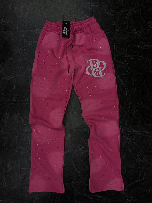 Pink Diamond PANTS 🥶
Limited release‼️